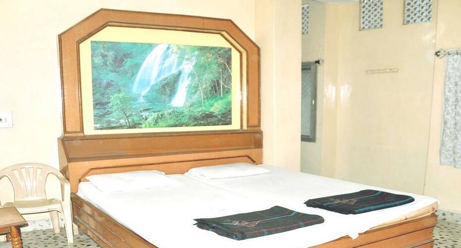 Hotel Mayur Lodge, Ujjain 3